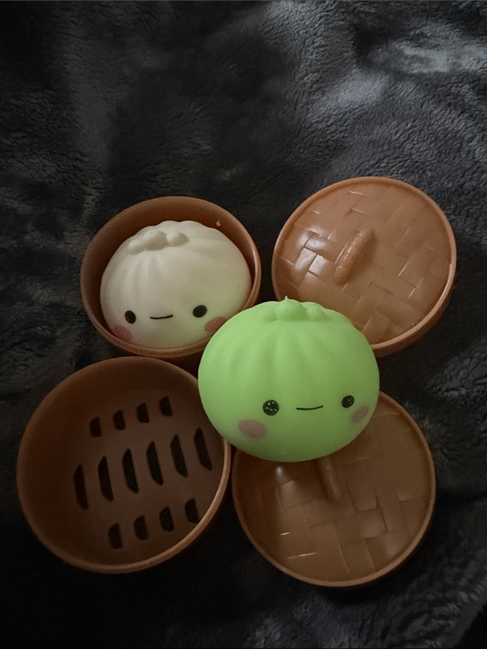 Kids Squishy/sensory Dumpling Toy Set - Green & Cream - Picture 3 of 4